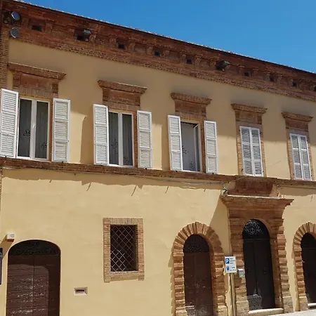 ゲストハウス Palazzo Fassitelli Cossignano