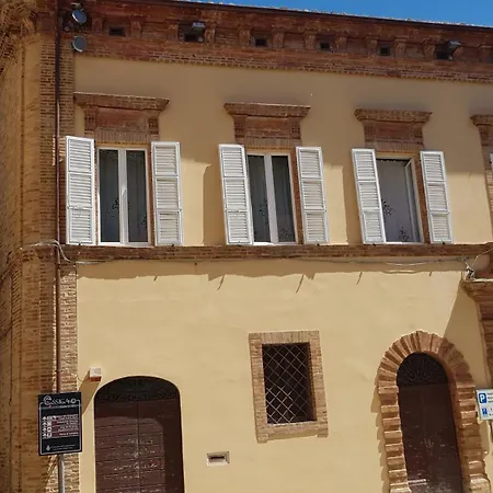 Palazzo Fassitelli 4* Cossignano