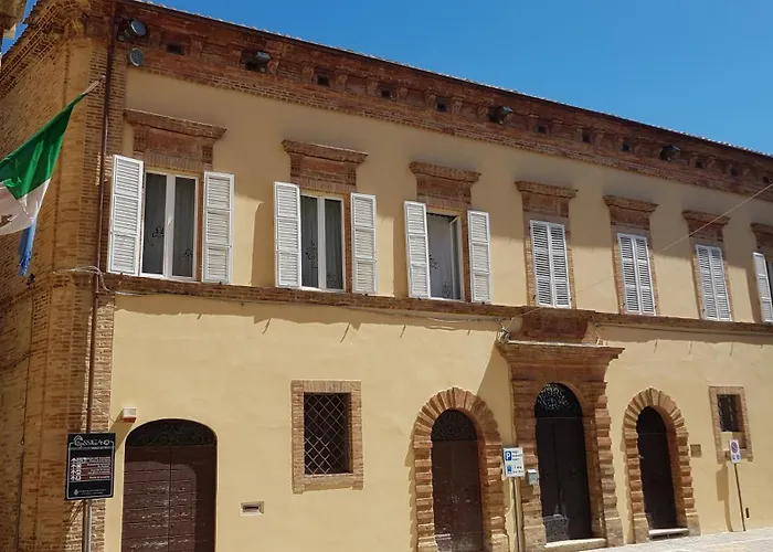 ゲストハウス Palazzo Fassitelli Cossignano