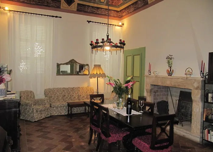Palazzo Fassitelli ゲストハウス Cossignano